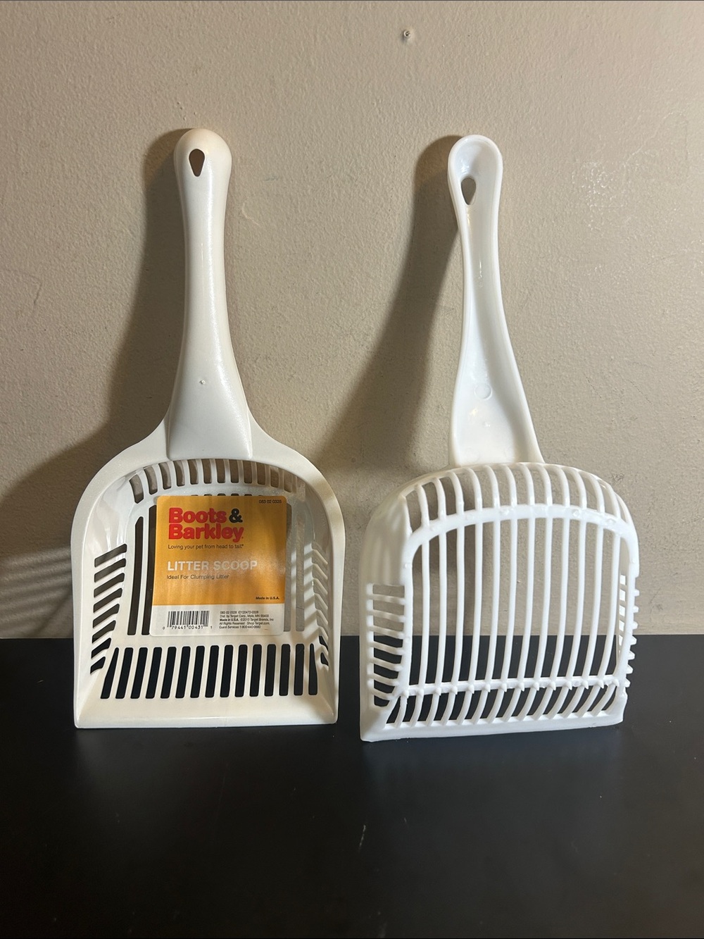 Boots & Barkley White Cat Litter Scoops - Dual Design Set of Two.